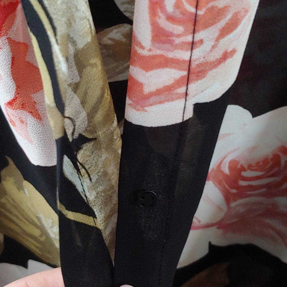 Flower blouse - Picture 3 of 7
